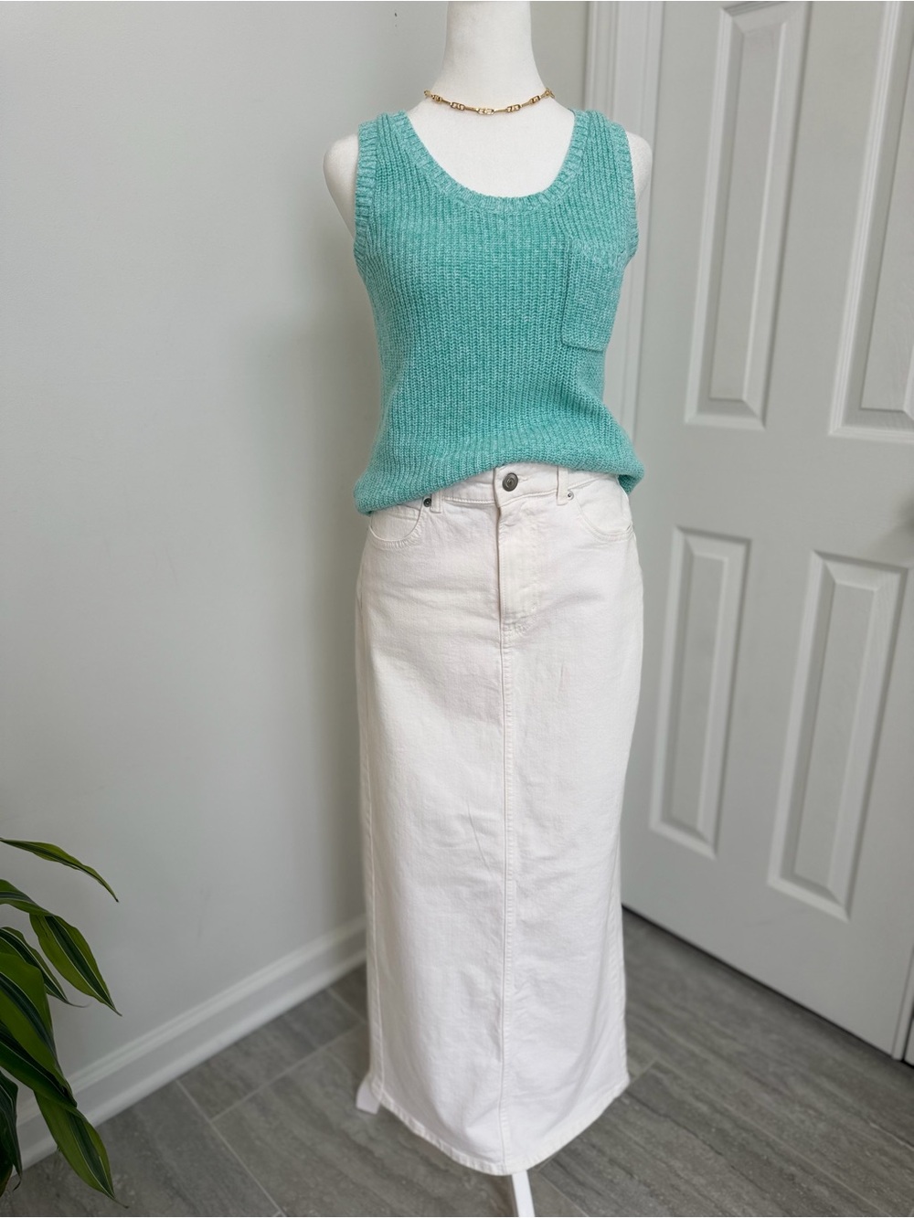 H&M White Denim Maxi Skirt Women’s US 6 High Rise Back Slit NWT Cotton - Picture 2 of 10